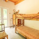 8 Beds- Surrounded By Greenery With Parking بيت للعطل