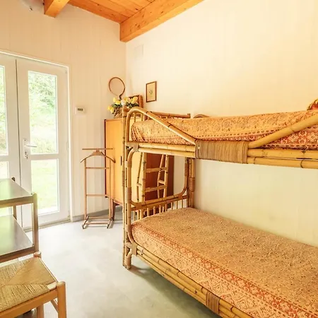 8 Beds- Surrounded By Greenery With Parking Semesterbostad