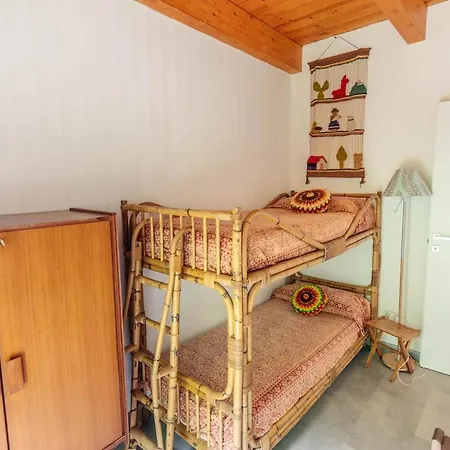 別荘 8 Beds- Surrounded By Greenery With Parking Uscio