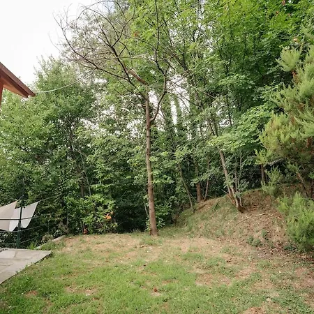 8 Beds- Surrounded By Greenery With Parking Semesterbostad Uscio